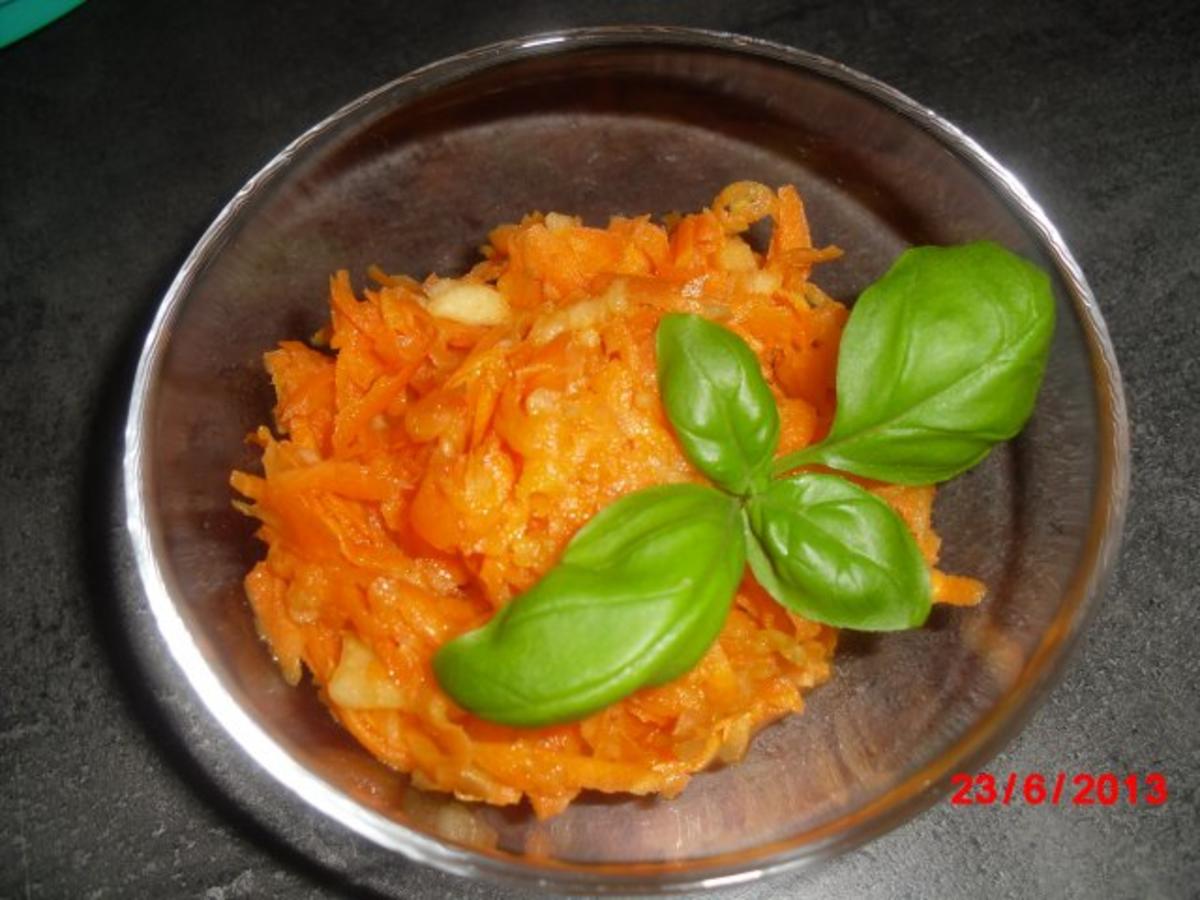 Möhren-Apfel-Salat - Rezept mit Bild - kochbar.de