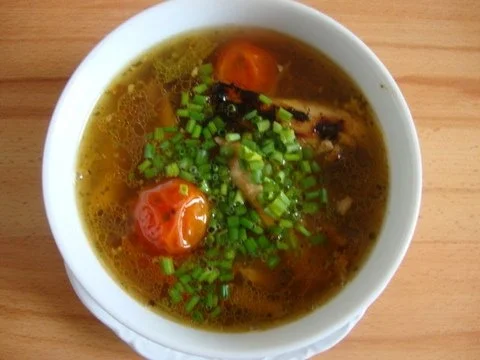 Hühnerbouillon mit Pfiffiger Einlage - Rezept - Bild Nr. 3