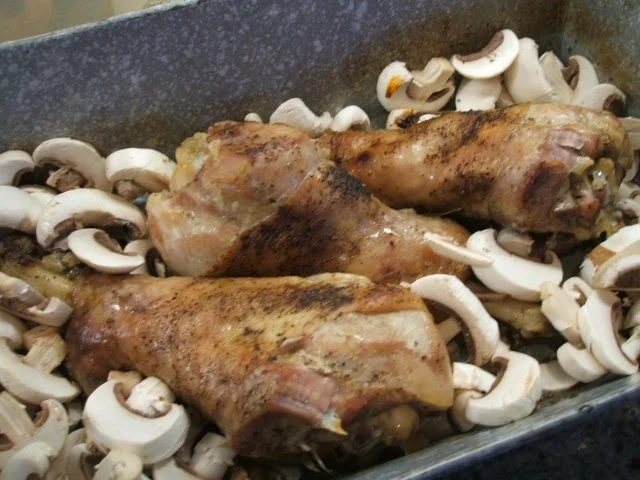 Geflügel: Putenkeulen mit Champignonsoße und Ofenkartoffeln - Rezept - Bild Nr. 9