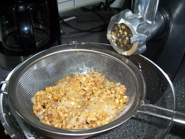 Rezept: Hähnchenbrustfilet, gefüllt mit Steinpilzen und Pfifferlingen (mein 100-tes...) Bild Nr. 2 Hähnchenbrustfilet, gefüllt mit Steinpilzen und Pfifferlingen (mein 100-tes...) - Rezept - Bild Nr. 2