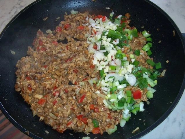 Rezept: Hähnchenbrustfilet, gefüllt mit Steinpilzen und Pfifferlingen (mein 100-tes...) Bild Nr. 4 Hähnchenbrustfilet, gefüllt mit Steinpilzen und Pfifferlingen (mein 100-tes...) - Rezept - Bild Nr. 4