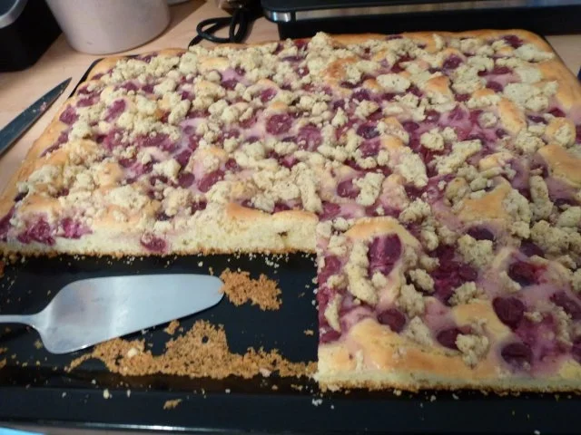 Ein alter Blechkuchen als Rezept 300 für euch alle gebacken - Rezept - Bild Nr. 2