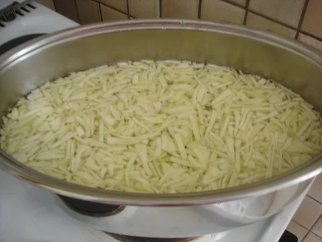 Rezept: Gemüsesuppe zum Abnehmen Bild Nr. 4 Gemüsesuppe zum Abnehmen - Rezept - Bild Nr. 4