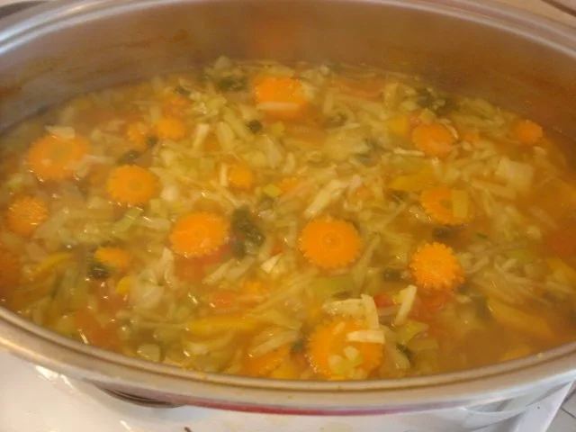 Rezept: Gemüsesuppe zum Abnehmen Bild Nr. 11 Gemüsesuppe zum Abnehmen - Rezept - Bild Nr. 11