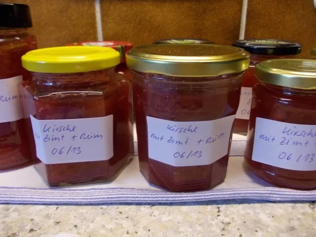 Kirschkonfitüre mit Zimt und Rum - Rezept