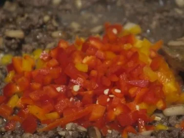 Yufka-Teigtaschen mit Minz-Knoblauch-Dip - Rezept - Bild Nr. 7