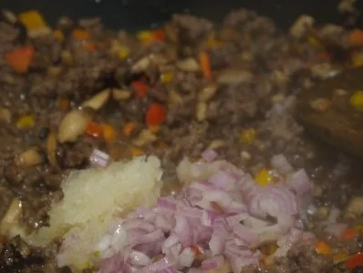 Yufka-Teigtaschen mit Minz-Knoblauch-Dip - Rezept - Bild Nr. 8