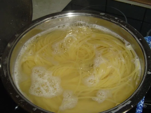 Rezept: Lauchspecksoße zu Spaghetti Bild Nr. 7 Lauchspecksoße zu Spaghetti - Rezept - Bild Nr. 7