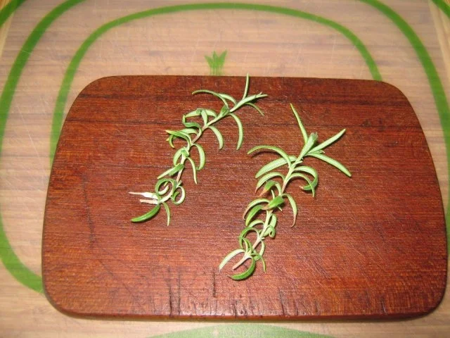 fruchtig-scharfes Bergpfirsich-Rosmarin-Chutney - Rezept - Bild Nr. 4