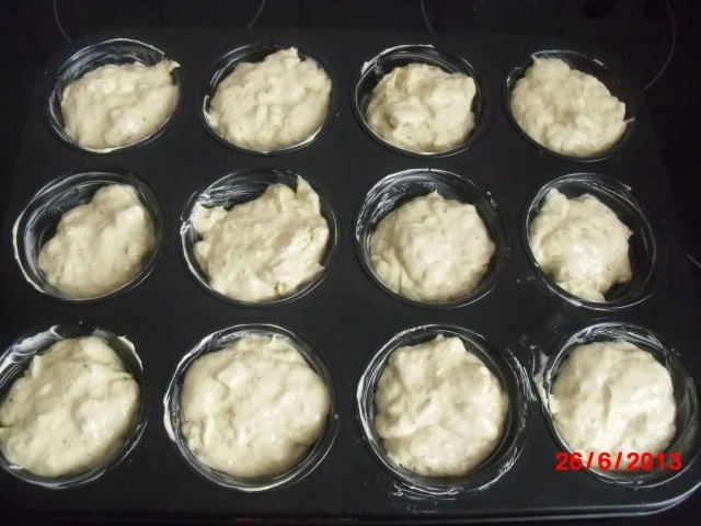 Rezept: Muffin mit Camembert, Pesto und Kräuterquark = es müssen nicht immer süße Muffins sein. Bild Nr. 7 Muffin mit Camembert, Pesto und Kräuterquark = es müssen nicht immer süße Muffins sein. - Rezept - Bild Nr. 7