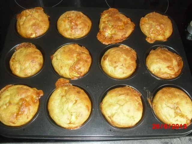 Rezept: Muffin mit Camembert, Pesto und Kräuterquark = es müssen nicht immer süße Muffins sein. Bild Nr. 8 Muffin mit Camembert, Pesto und Kräuterquark = es müssen nicht immer süße Muffins sein. - Rezept - Bild Nr. 8