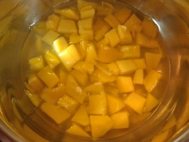 Mango - Kaltschale mit Kokos - Grieß - Nocken ... - Rezept - Bild Nr. 4