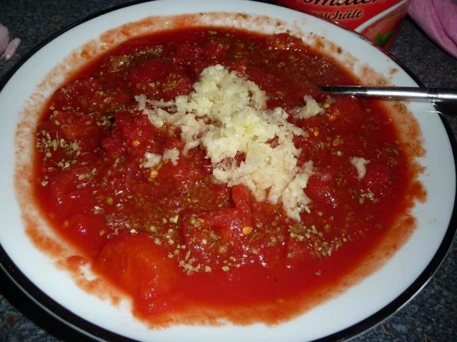 Schweineroulade im Tomatenbett - Rezept - Bild Nr. 7