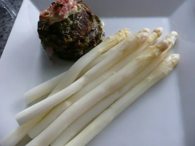 SPINAT/ SPINATPFANNKÜCHLEIN-TÖRTCHEN geschichtet - Rezept - Bild Nr. 3