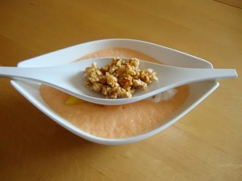 Rezept: Kalte Melonensuppe mit Frischkäse Kalte Melonensuppe mit Frischkäse - Rezept