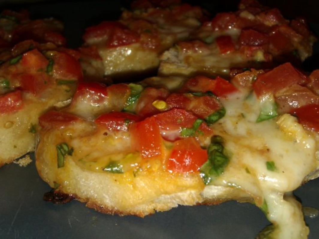 Tomaten Mozzarella Bruschetta - einfach - von sTinsche Tomaten Mozzarella Bruschetta - einfach - von sTinsche
