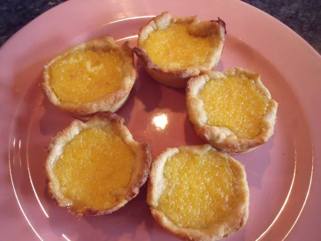 Rezept: Kleine Zitronen-Törtchen Kleine Zitronen-Törtchen - Rezept