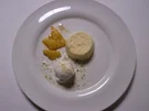 Pina Colada-Mousse mit flambierter Ananas und Kokossorbet - Rezept