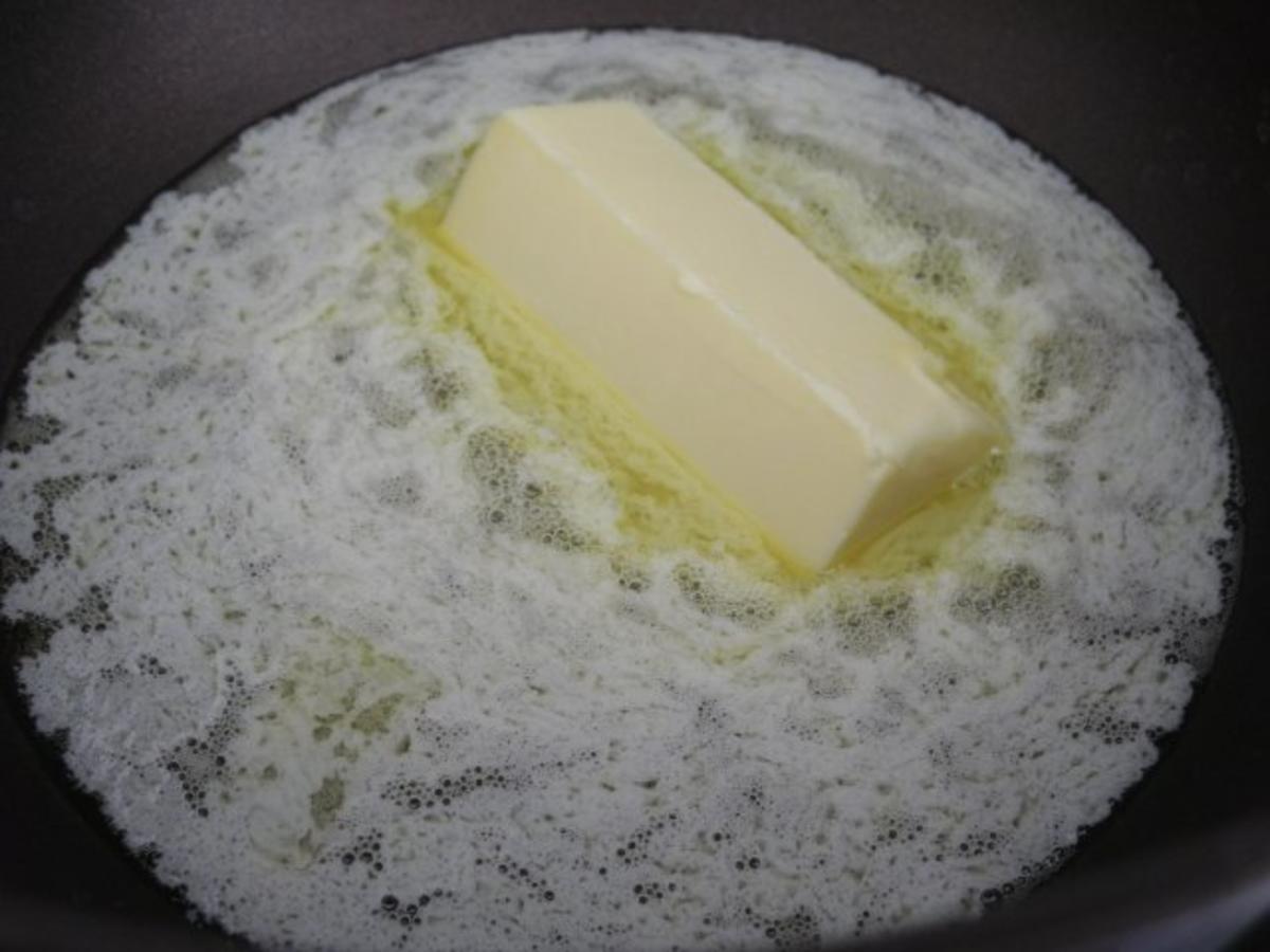 Spargel in Reis-Schlagcreme mit Schnittlauchkartoffeln und Gurkensalat - Rezept - Bild Nr. 7