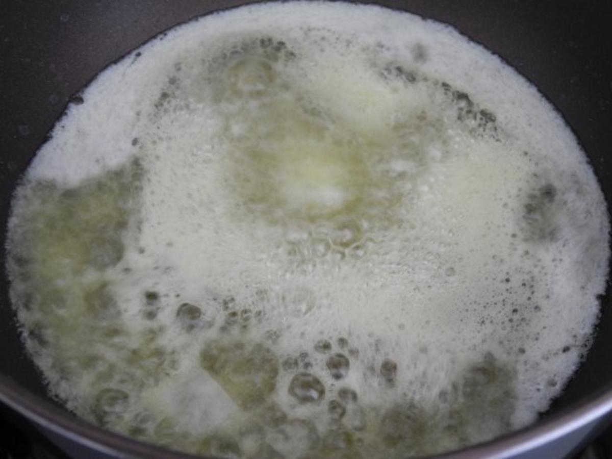 Spargel in Reis-Schlagcreme mit Schnittlauchkartoffeln und Gurkensalat - Rezept - Bild Nr. 8