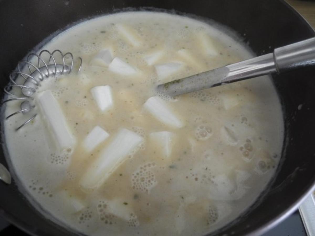 Spargel in Reis-Schlagcreme mit Schnittlauchkartoffeln und Gurkensalat - Rezept - Bild Nr. 13