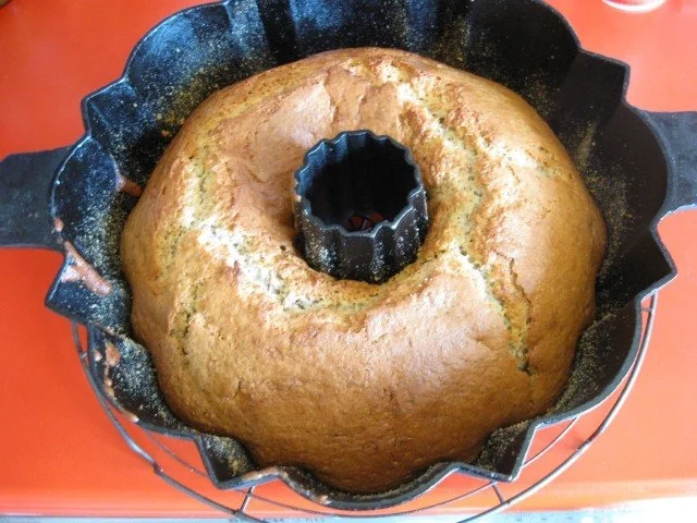 Rezept: Nuss - Joghurt - Gugelhupf Bild Nr. 9 Nuss - Joghurt - Gugelhupf - Rezept - Bild Nr. 9