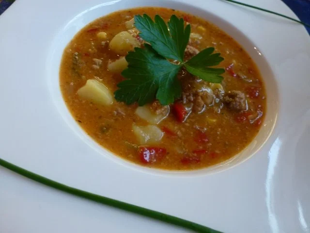 Rezept: Suppe nach Gyros-Art Suppe nach Gyros-Art - Rezept