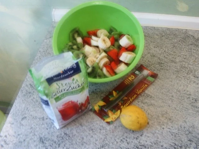 Rezept: Erdbeer-Banane-Kiwi-Marmelade Bild Nr. 2 Erdbeer-Banane-Kiwi-Marmelade - Rezept - Bild Nr. 2