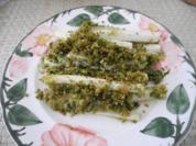 Aus dem Backofen : Spargel auf Reis-Schlagcreme mit Petersilien - Brot - Kruste überbacken - Rezept