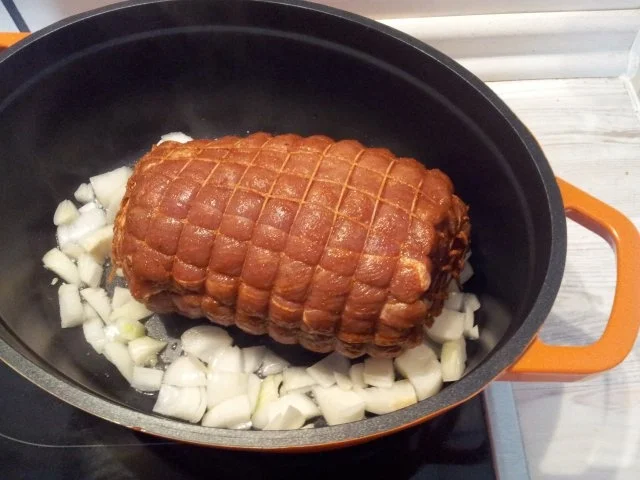 Rollbraten in Biersoße mit Knödeln - Rezept - Bild Nr. 2