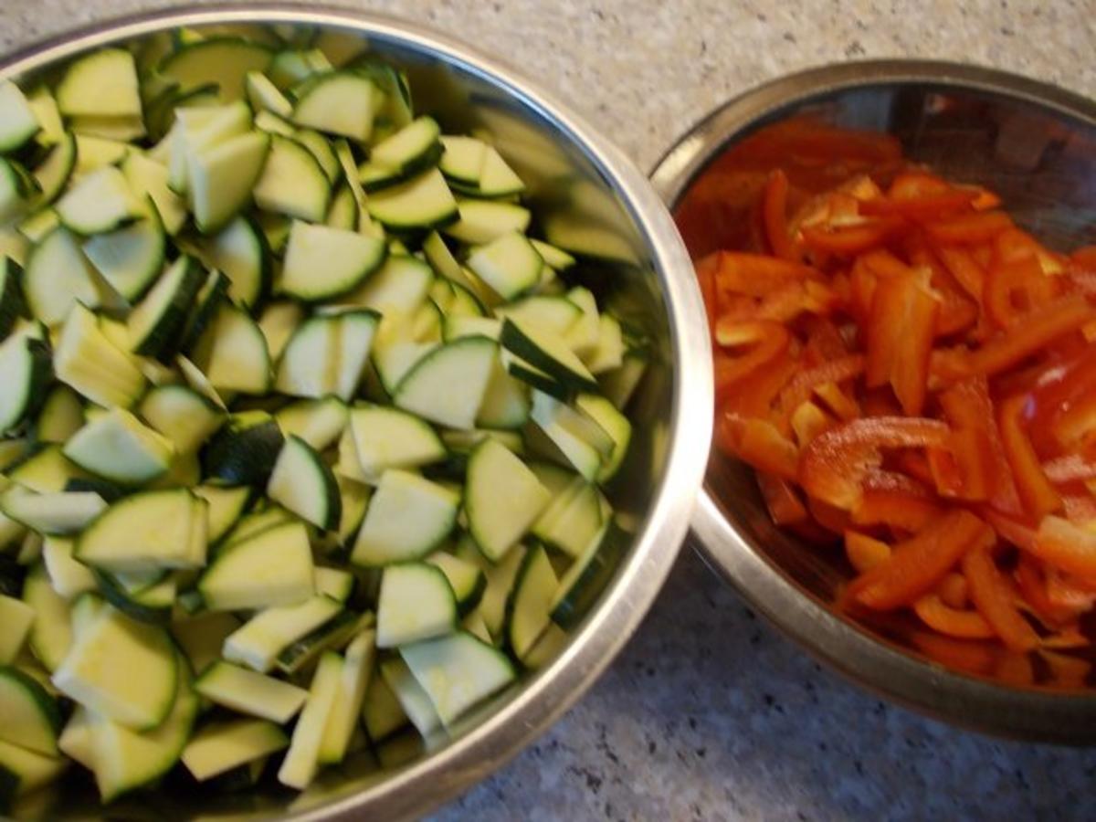 Zucchini-Paprika-Salat - Rezept - Bild Nr. 3