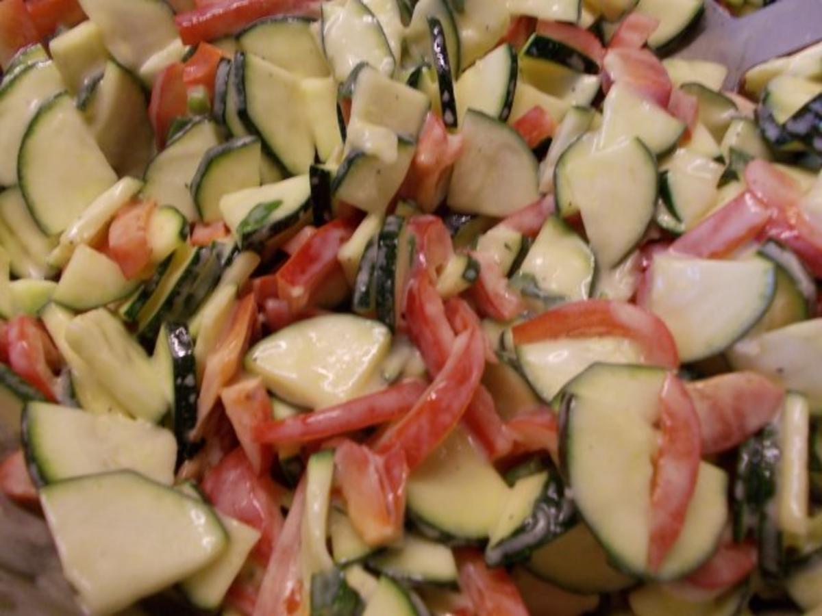Zucchini-Paprika-Salat - Rezept - Bild Nr. 6