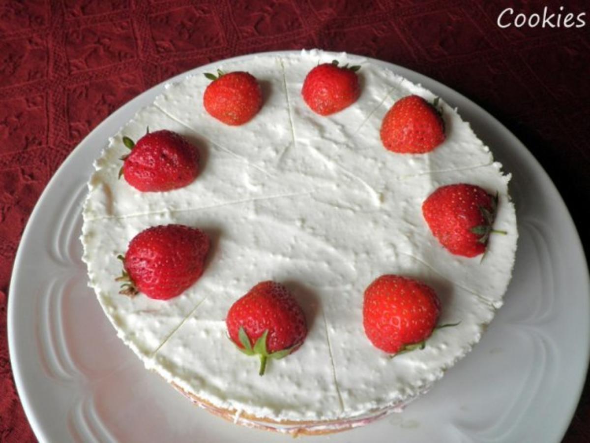 Kleine Erdbeer - Käse - Torte ... - Rezept - Bild Nr. 2
