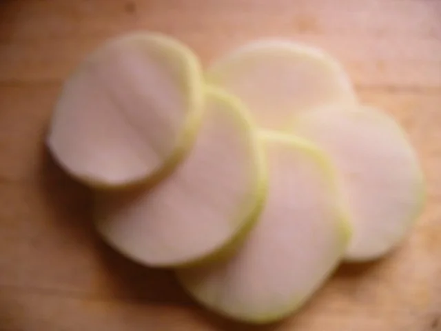 Gemüsecremesüppchen mit panierten Kohlrabischeiben - Rezept - Bild Nr. 4