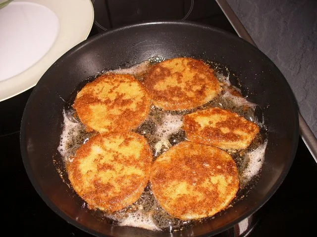 Gemüsecremesüppchen mit panierten Kohlrabischeiben - Rezept - Bild Nr. 7