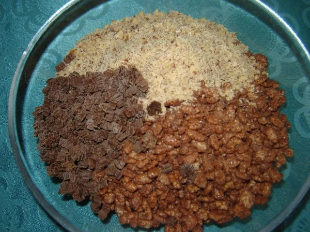 Rezept: Schoko-Baiser Kracher Bild Nr. 4 Schoko-Baiser Kracher - Rezept - Bild Nr. 4