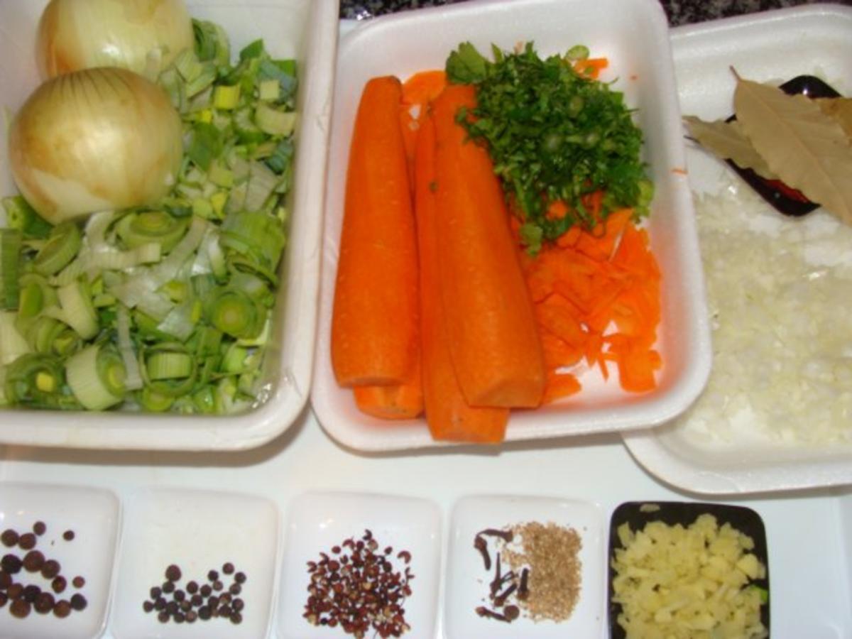 Suppen ; Chin. Hühnersuppe mit Hühnerfleisch, Gemüse ,Süßsauer - Rezept - Bild Nr. 3