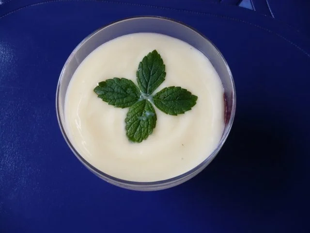 Rhabarberkompott mit Holunderblütencreme - Rezept - Bild Nr. 5