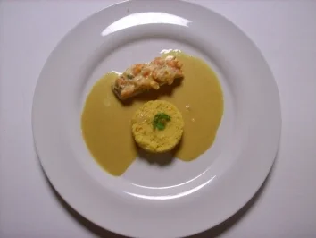 Steinbuttfilet mit Karotten-Korianderhaube, Currysoße und Couscous - Rezept