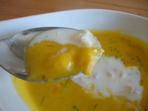 kalte Möhrensuppe mit lauwarmen Flusskrebssahneschaum - Rezept - Bild Nr. 3