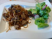 Rezept: Entenbrust, Nudeln, Krรคuter und Orangensauce gewokt Entenbrust, Nudeln, Krรคuter und Orangensauce gewokt - Rezept