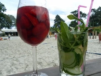 Rezept: Erdbeerbowle und Kinderpunsch Erdbeerbowle und Kinderpunsch - Rezept