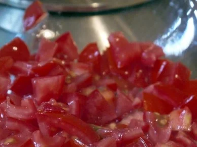 Kunterbunter Quinoasalat mit Orangen-Tomaten-Dressing - Rezept - Bild Nr. 3