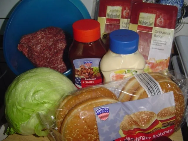 Rezept: Hamburger Bild Nr. 2 Hamburger - Rezept - Bild Nr. 2