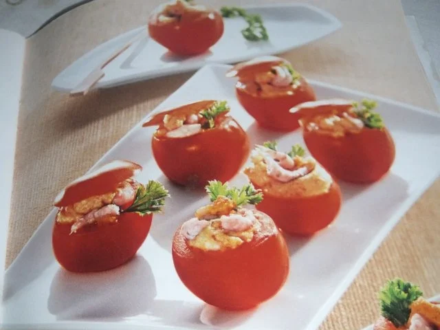 gefüllte Tomaten mit Krabbencocktail - Rezept