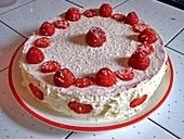 Erdbeertorte mit Quarkcreme - Rezept