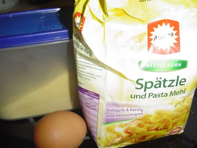 Überbackene Schnitzel mit selbstgemachten Nudeln - Rezept - Bild Nr. 2