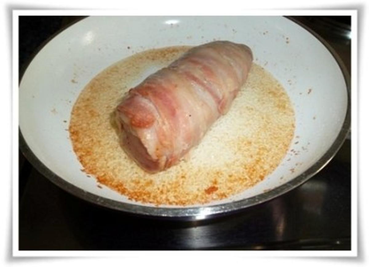 Schweinefilet im Speckmantel mit Kartoffelklößen und Puszta Salat - Rezept - Bild Nr. 7