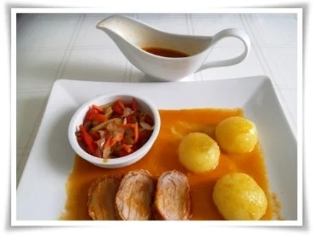 Schweinefilet im Speckmantel mit Kartoffelklößen und Puszta Salat - Rezept - Bild Nr. 18