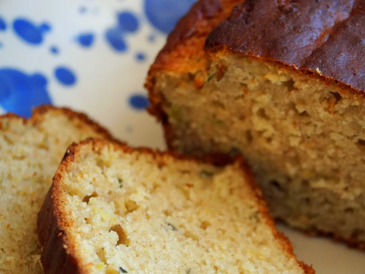 Rezept: Zitronen-Zucchini-Kuchen Bild Nr. 3770 Zitronen-Zucchini-Kuchen - Rezept - Bild Nr. 3770